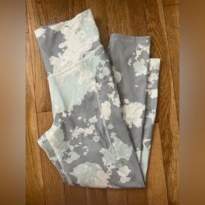 North face leggings nwot size small